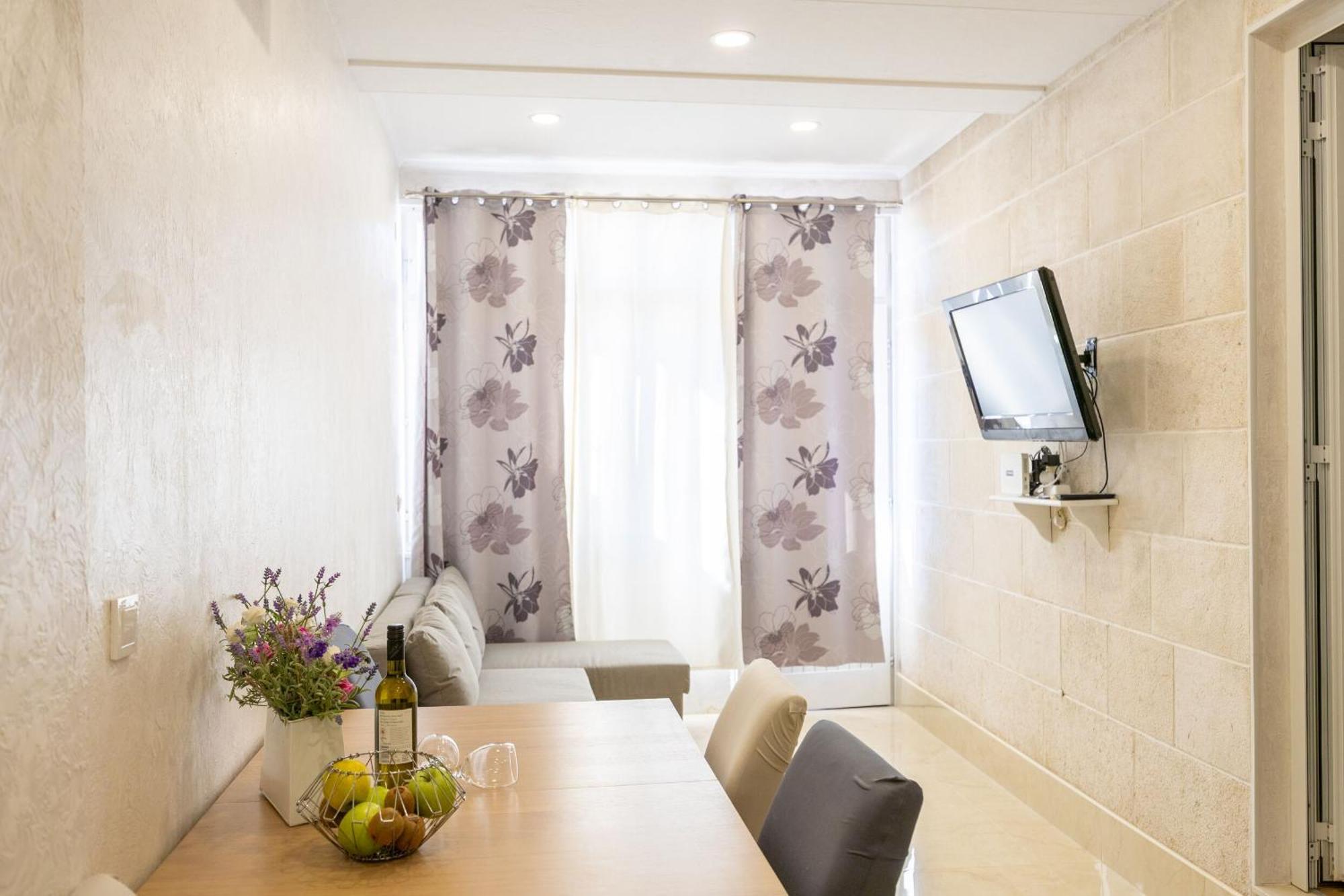 Apartment Mihaljević Baska Voda Bagian luar foto