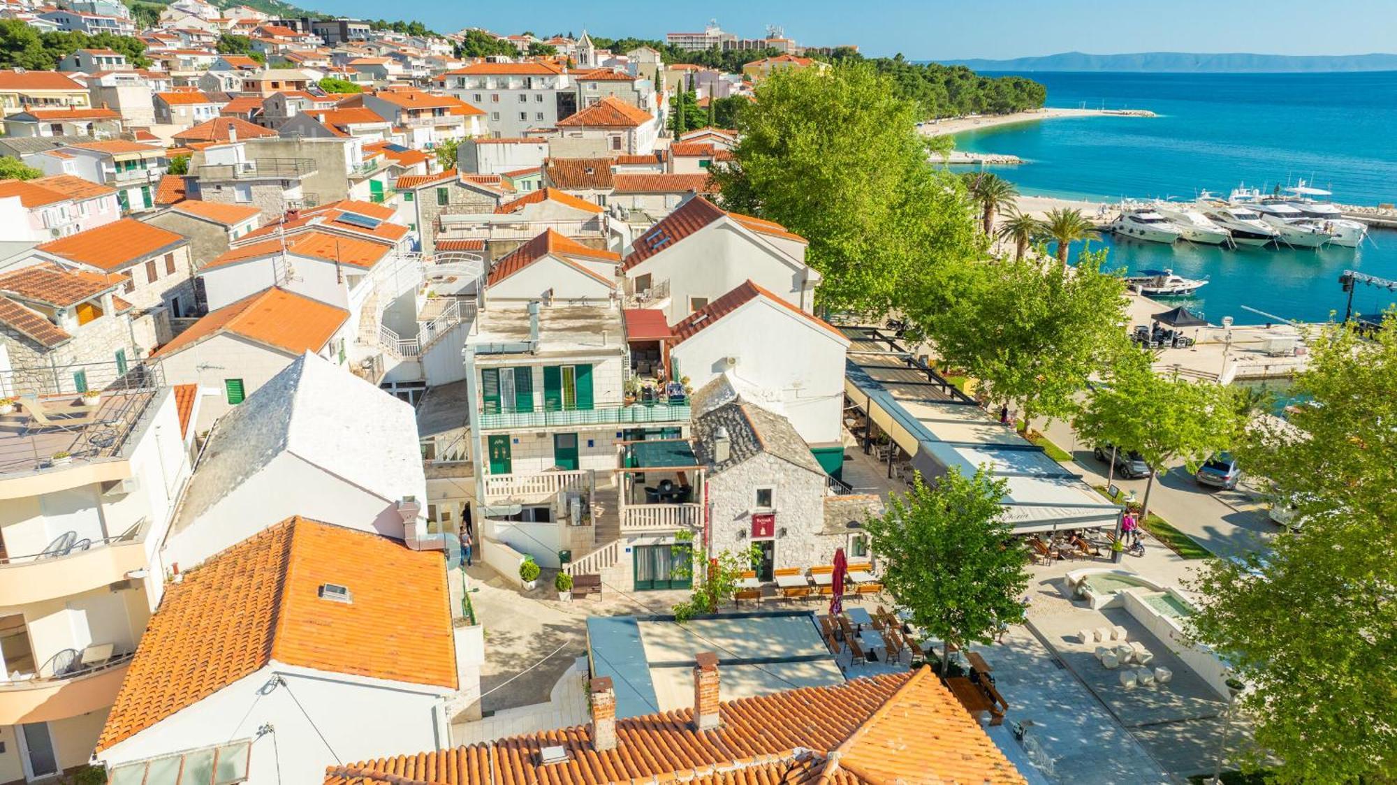 Apartment Mihaljević Baska Voda Bagian luar foto
