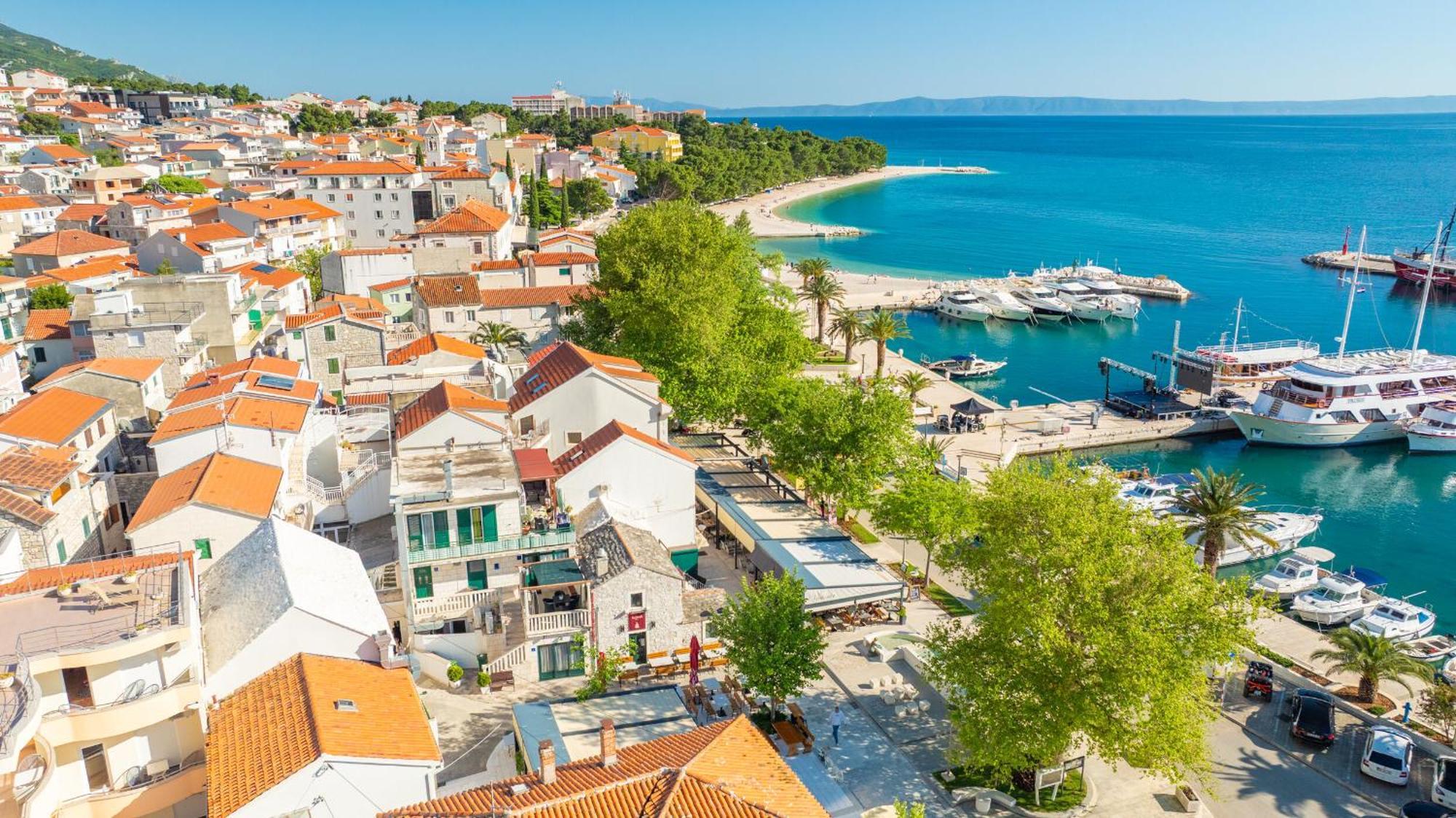 Apartment Mihaljević Baska Voda Bagian luar foto