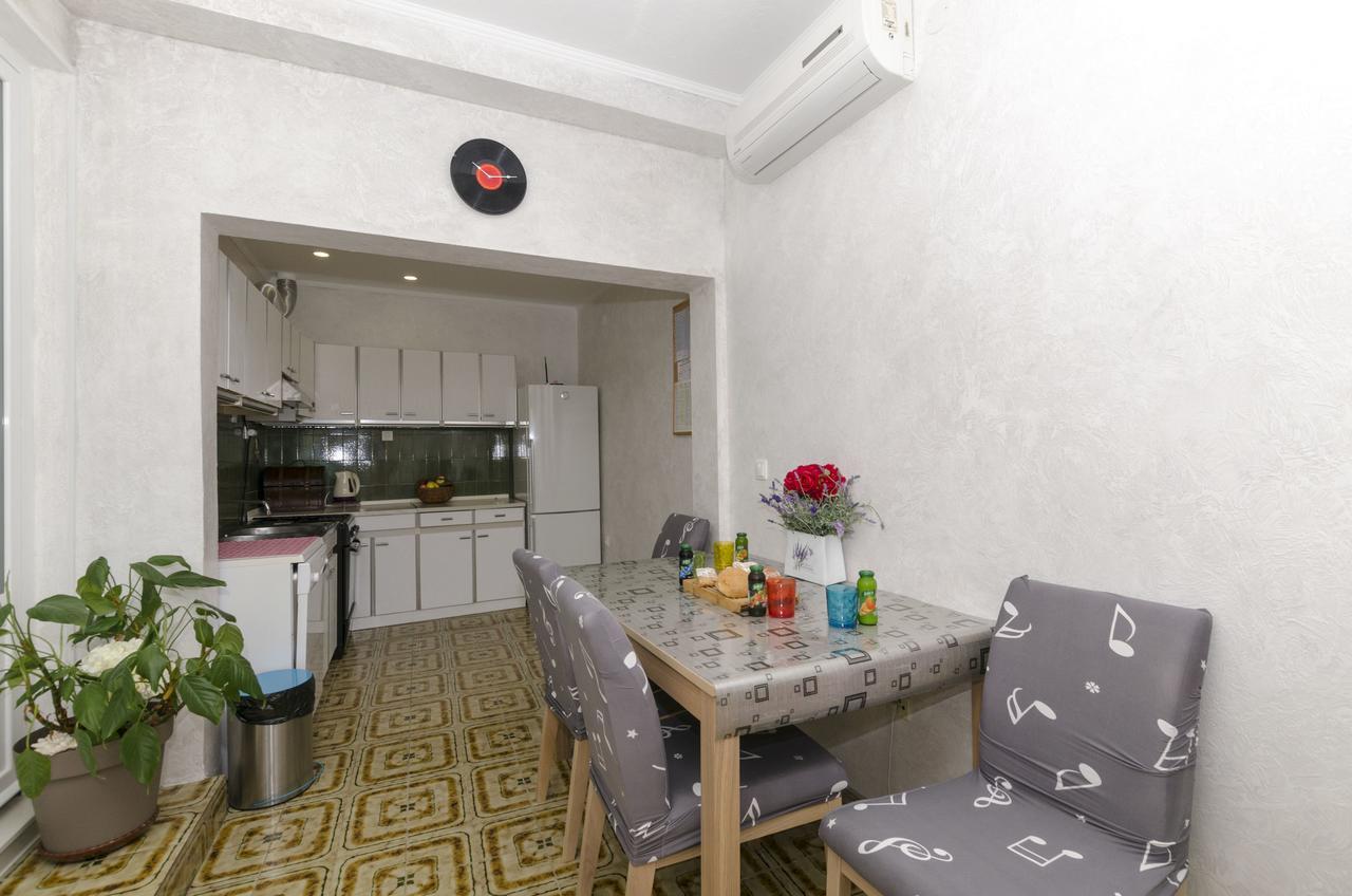 Apartment Mihaljević Baska Voda Bagian luar foto