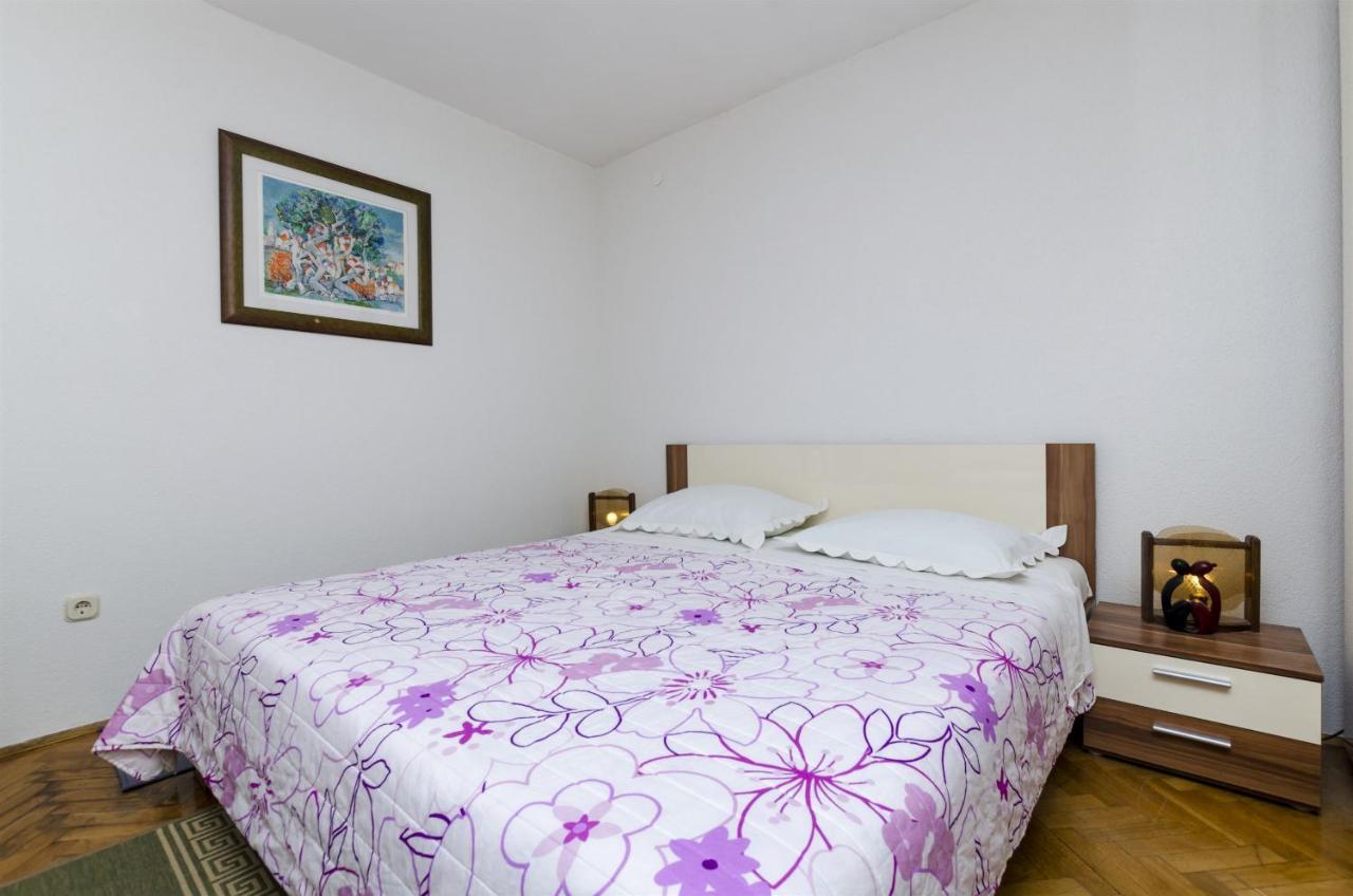 Apartment Mihaljević Baska Voda Bagian luar foto